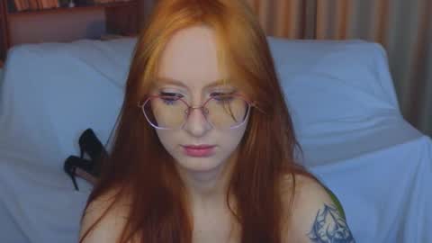 Snapshot of dark_lola_ chatting on March 2026 01:42:01 AM Lola online show from March 2026 01:42:01 AM