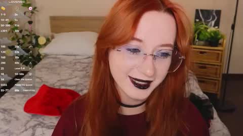 Snapshot of dark_lola_ chatting on March 2026 02:06:02 AM Lola online show from March 2026 02:06:02 AM