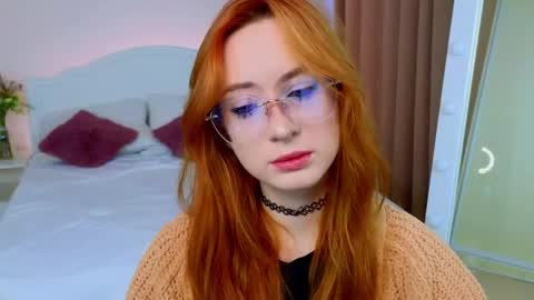 Snapshot of dark_lola_ chatting on April 2026 02:06:01 AM Lola online show from April 2026 02:06:01 AM