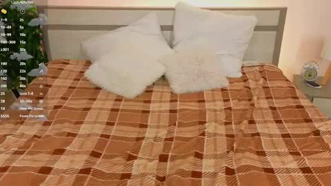 Snapshot of dark_lola_ chatting on April 2026 01:44:02 AM Lola online show from April 2026 01:44:02 AM