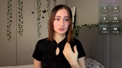 Emily online show from November 2025 07:28:01 PM