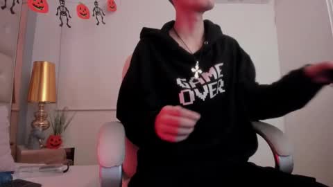 dark_sun333 online show from October 2025 03:03:02 AM