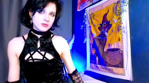 Snapshot of dark_vamp_ chatting on December 2024 08:58:02 PM Vamp online show from December 2024 08:58:02 PM