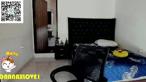 dannaxlove online show from September 2025 01:32:01 PM