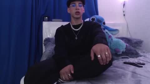 Snapshot of darkboy26_ chatting on January 2025 01:59:02 AM Blake online show from January 2025 01:59:02 AM