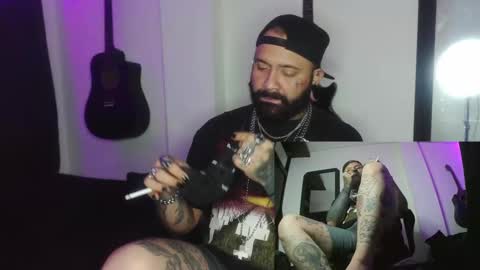 darkclothes online show from December 2024 12:52:01 AM