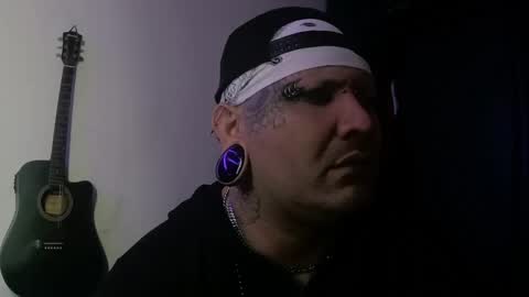 darkclothes online show from January 2025 04:13:01 AM