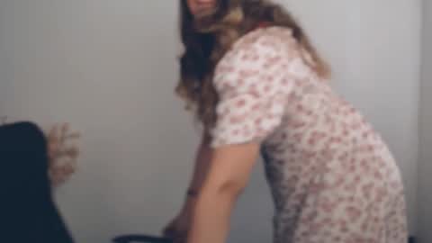 Snapshot of darklure_ chatting on September 2025 01:55:01 PM Anna online show from September 2025 01:55:01 PM