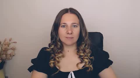 Snapshot of darklure_ chatting on September 2025 08:20:01 PM Anna online show from September 2025 08:20:01 PM