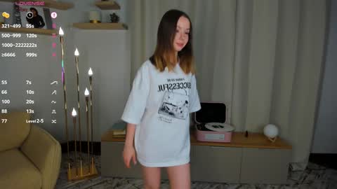 Snapshot of darklycurious chatting on December 2025 07:11:02 PM Elizabeth online show from December 2025 07:11:02 PM