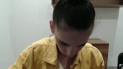 darklynx_ online show from December 2025 03:39:02 PM