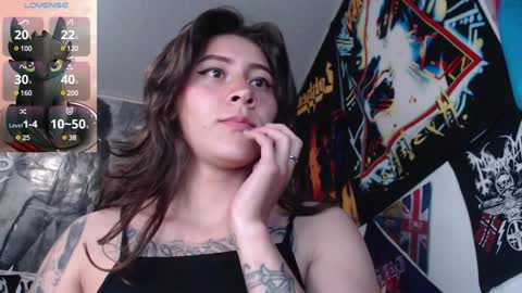 Snapshot of darkness_joones chatting on January 2025 11:24:01 PM Darkness online show from January 2025 11:24:01 PM