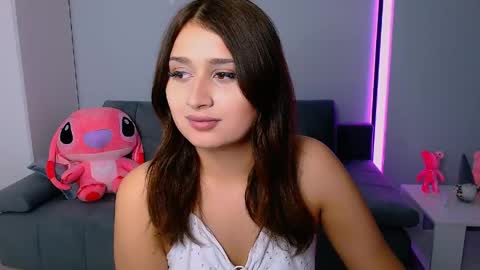 Snapshot of darksidelove_ chatting on June 2026 04:20:02 PM Amelie online show from June 2026 04:20:02 PM
