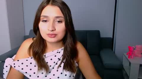 Snapshot of darksidelove_ chatting on July 2026 04:44:02 PM Amelie online show from July 2026 04:44:02 PM