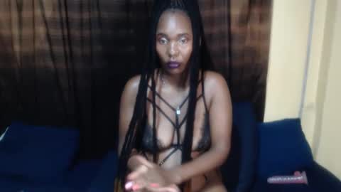 Darksultryxx30 online show from April 2026 02:24:01 PM