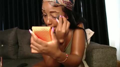 Snapshot of darktanqueen chatting on September 2025 05:55:02 AM darktanqueen online show from September 2025 05:55:02 AM