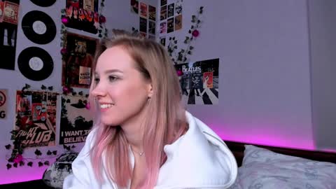 Snapshot of darleneferran chatting on January 2025 02:42:01 AM lina online show from January 2025 02:42:01 AM