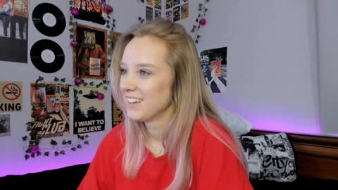 Snapshot of darleneferran chatting on January 2025 03:04:02 AM lina online show from January 2025 03:04:02 AM