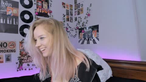 Snapshot of darleneferran chatting on January 2025 11:29:01 PM lina online show from January 2025 11:29:01 PM