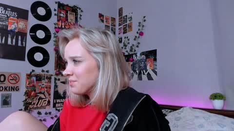 Snapshot of darleneferran chatting on January 2025 02:29:01 AM lina online show from January 2025 02:29:01 AM