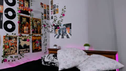 Snapshot of darleneferran chatting on January 2025 11:28:01 PM lina online show from January 2025 11:28:01 PM