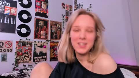 Snapshot of darleneferran chatting on February 2025 05:50:02 AM lina online show from February 2025 05:50:02 AM