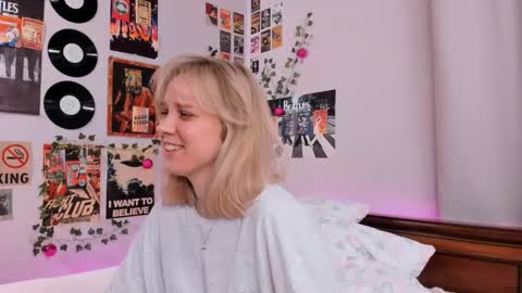 Snapshot of darleneferran chatting on February 2025 08:42:01 PM lina online show from February 2025 08:42:01 PM