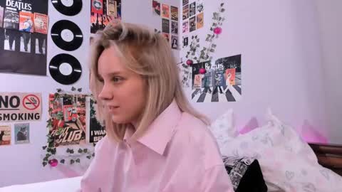 Snapshot of darleneferran chatting on February 2025 08:37:01 PM lina online show from February 2025 08:37:01 PM