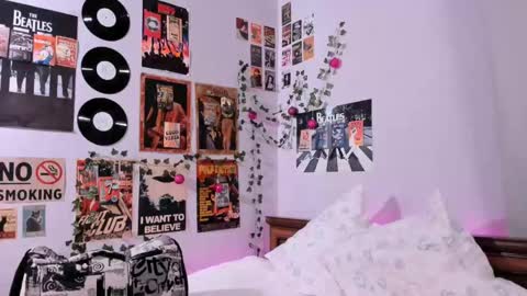 Snapshot of darleneferran chatting on February 2025 11:42:01 PM lina online show from February 2025 11:42:01 PM