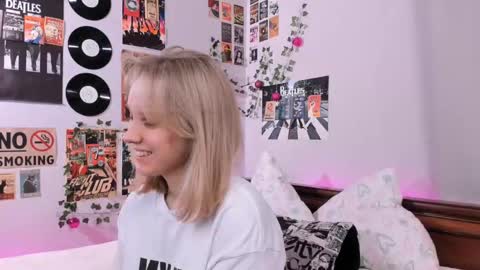 Snapshot of darleneferran chatting on February 2025 08:14:02 PM lina online show from February 2025 08:14:02 PM