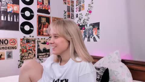 Snapshot of darleneferran chatting on February 2025 11:19:02 PM lina online show from February 2025 11:19:02 PM