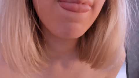 Snapshot of darleneferran chatting on February 2025 02:29:01 AM lina online show from February 2025 02:29:01 AM