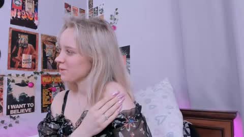 Snapshot of darleneferran chatting on February 2025 08:36:01 PM lina online show from February 2025 08:36:01 PM