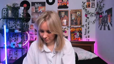 Snapshot of darleneferran chatting on March 2025 08:32:02 PM lina online show from March 2025 08:32:02 PM