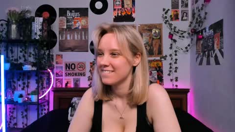 Snapshot of darleneferran chatting on March 2025 11:43:02 PM lina online show from March 2025 11:43:02 PM