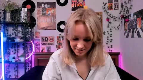 Snapshot of darleneferran chatting on March 2025 08:34:01 PM lina online show from March 2025 08:34:01 PM