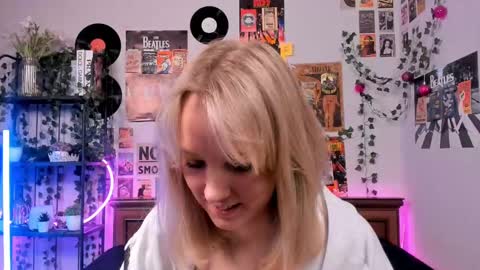 Snapshot of darleneferran chatting on March 2025 11:38:02 PM lina online show from March 2025 11:38:02 PM