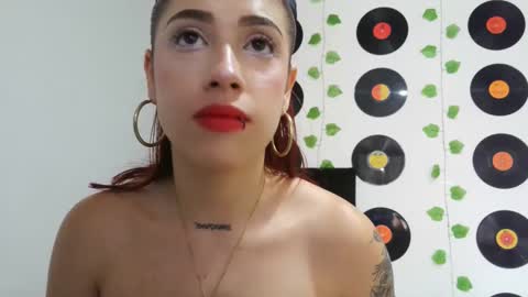 Snapshot of darlyhooper1_ chatting on December 2024 05:00:01 PM Darlyhooper online show from December 2024 05:00:01 PM