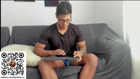 Darren lemus online show from November 2025 12:49:01 PM