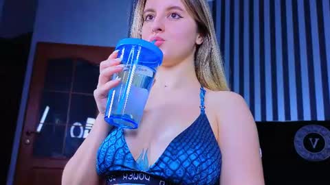 Snapshot of daryana_gray chatting on July 2026 10:21:02 AM daryana_gray online show from July 2026 10:21:02 AM