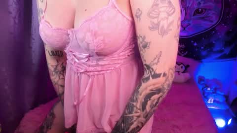 Snapshot of daryimiau chatting on December 2024 09:33:02 AM daryimiau online show from December 2024 09:33:02 AM