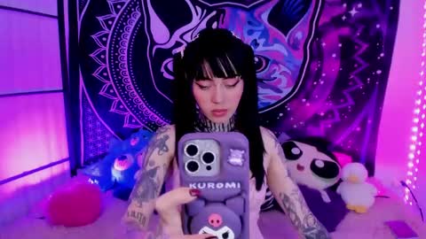 Snapshot of daryimiau chatting on April 2026 05:37:01 PM daryimiau online show from April 2026 05:37:01 PM