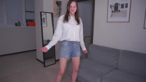 Dasha online show from April 2026 04:52:01 PM