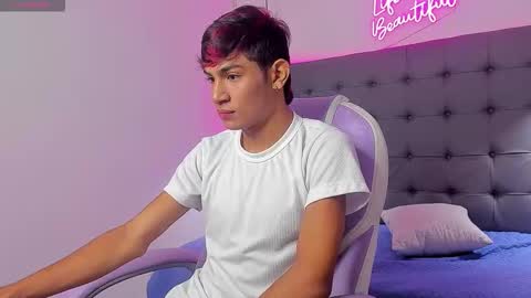 angel online show from December 2025 12:21:02 PM