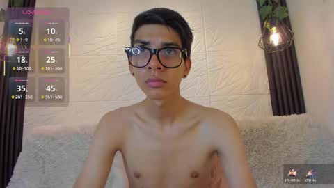 Snapshot of dave_925_ chatting on April 2026 06:05:01 PM dave_925_ online show from April 2026 06:05:01 PM