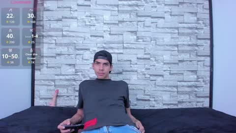 Snapshot of dave_925_ chatting on April 2026 06:09:01 PM dave_925_ online show from April 2026 06:09:01 PM