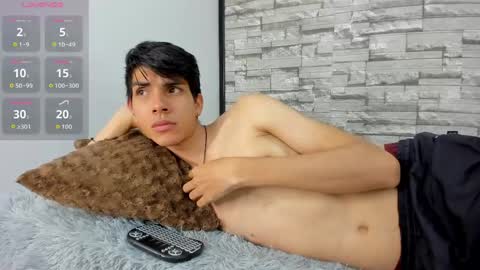 Snapshot of dave_925_ chatting on April 2026 06:36:02 PM dave_925_ online show from April 2026 06:36:02 PM