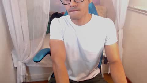 Snapshot of dave_bakers chatting on April 2026 10:51:01 PM Dave Bakers online show from April 2026 10:51:01 PM