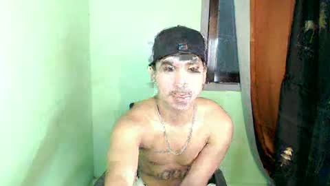 Snapshot of dave_cummers chatting on June 2026 01:39:01 AM DAVE online show from June 2026 01:39:01 AM
