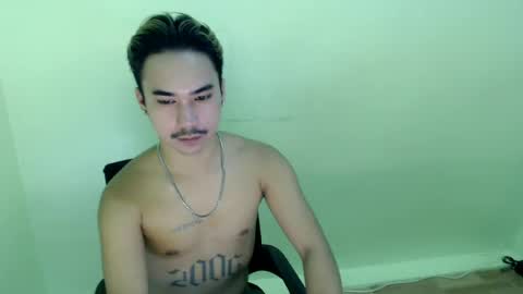 Snapshot of dave_cummers chatting on July 2026 03:24:02 AM DAVE online show from July 2026 03:24:02 AM